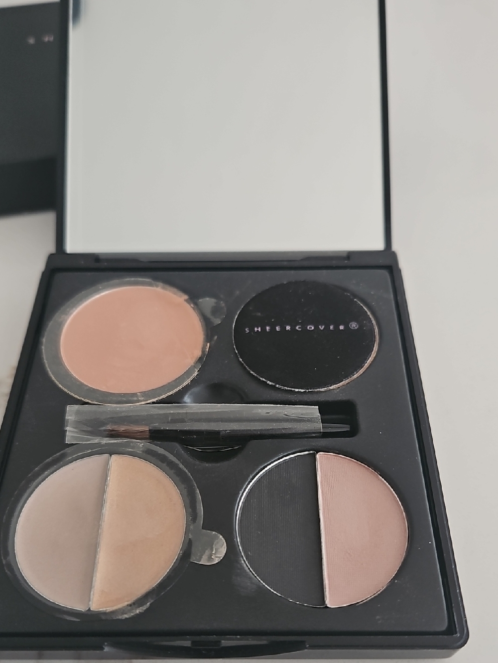Cosmetic - Picture 4 of 4